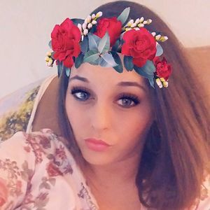 Meet your Posher, Crystal